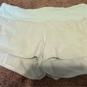 Lululemon Hottie Hot 2.5” Mint Green Athletic Shorts
